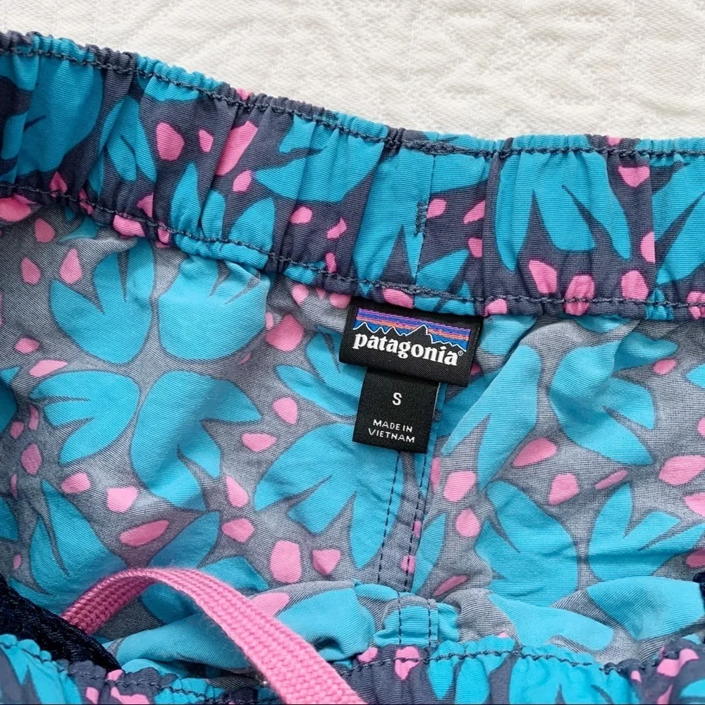 Patagonia Women's Barely Baggies Shorts‎ - 2.5